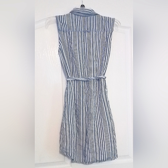 Juniors Small "Velvet Heart" Sleeveless 7 Button Dress Shirt Style Short Dress - Picture 4 of 4